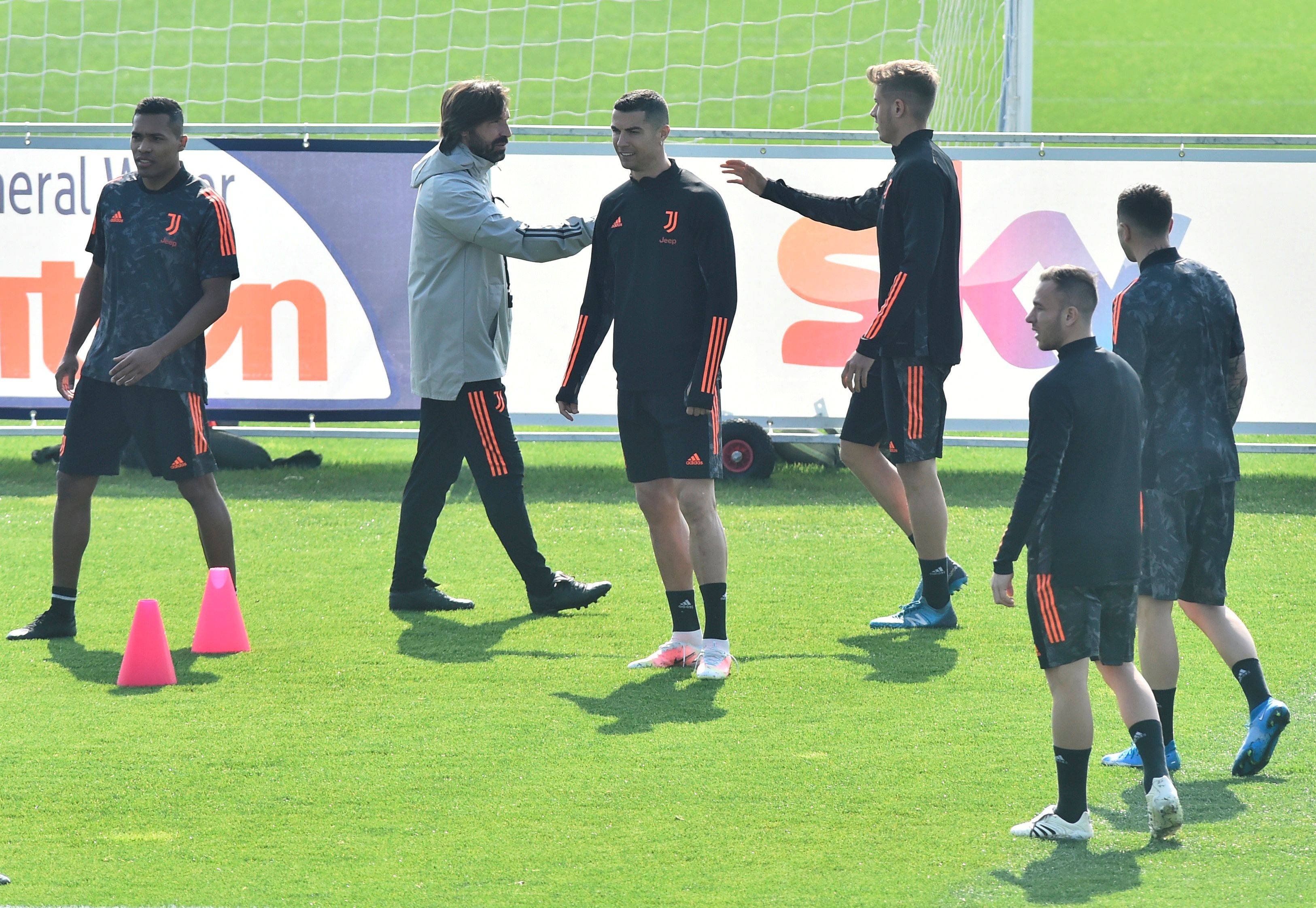 包含穆雷在尤文图斯比赛中赛况扑朔迷离山东泰山更衣室发声备战欧冠，巴塞罗那防线松动备战CBA常规赛看傻球迷的词条